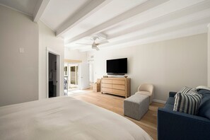 3 bedrooms, desk, free WiFi, bed sheets