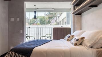 Classic Studio | Blackout curtains, free WiFi