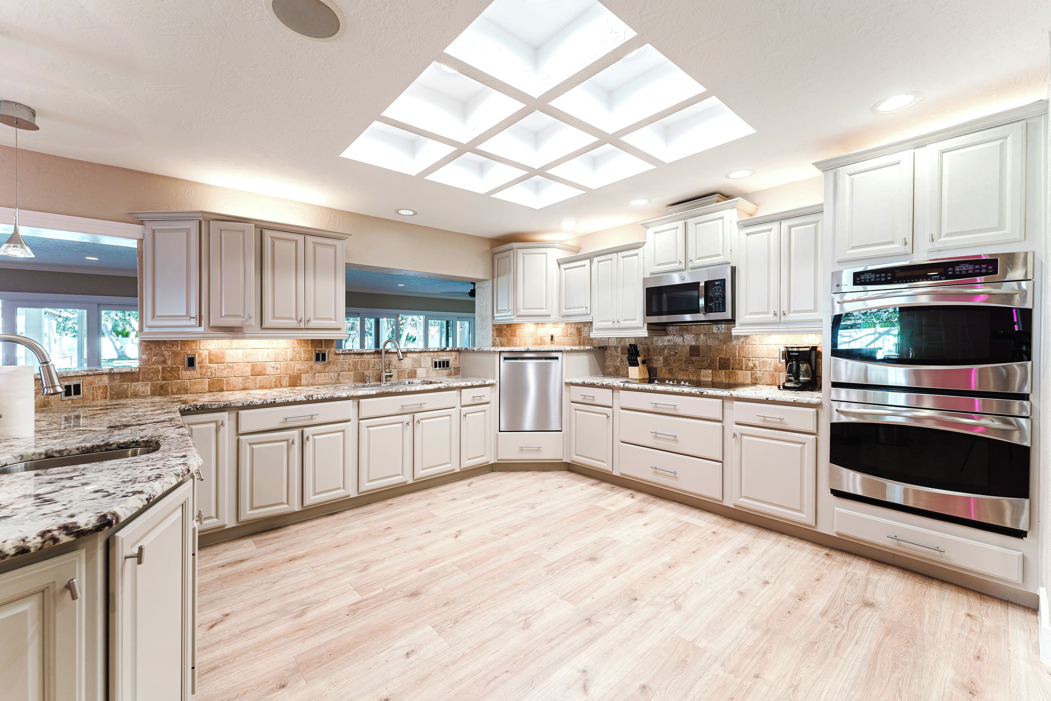 فيلا ديلوكس - ٥ غرف نوم - منظر للحديقة | مطبخ خاص | ثلاجة/مجمد بحجم كبير، ميكروويف، فرن، موقد طهي مسطح