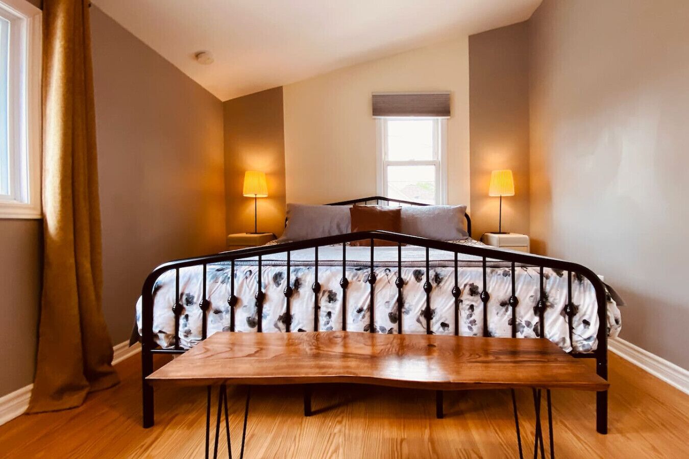 1 sovrum, skrivbord, strykjärn/strykbräda och gratis wi-fi