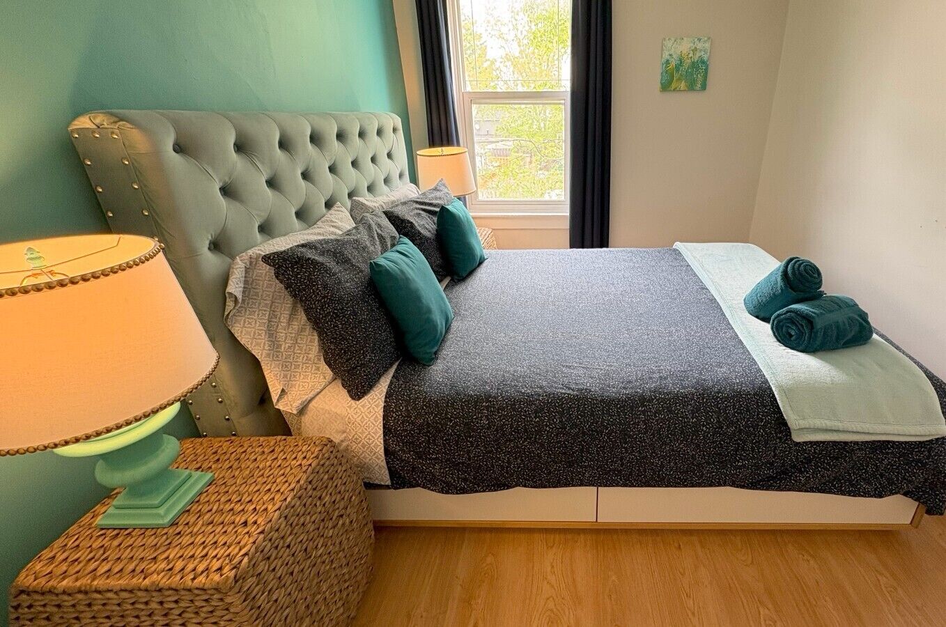 4 bedrooms, desk, iron/ironing board, travel crib