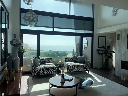 Sunshine Ericeira Where the sea is bluer, spot to enjoy the Sun Set.