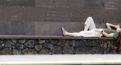 Sunset Pool House T1