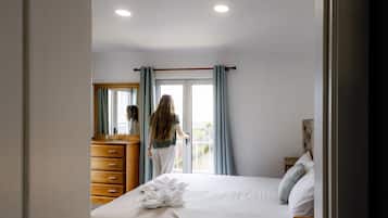 2 bedrooms