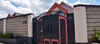 Lux Suites comfy Homestays Nakuru