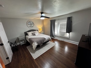 5 habitaciones, tabla de planchar con plancha y wifi gratis 