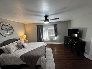 5 habitaciones, tabla de planchar con plancha y wifi gratis