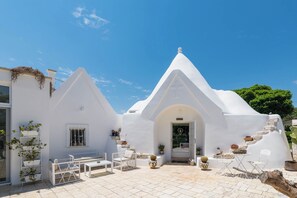 Exterior - Trullo Letizia con Piscina by Wonderful Italy (Ostuni)