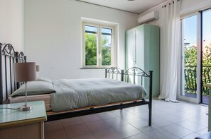 Iron/ironing board, cots/infant beds, free WiFi, bed sheets