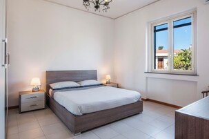 Iron/ironing board, cribs/infant beds, free WiFi, bed sheets