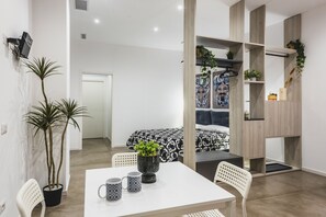 Appartement Standard, 1 chambre (Apartment) | Coin séjour | Télévision de 30 pouces avec chaînes par satellite