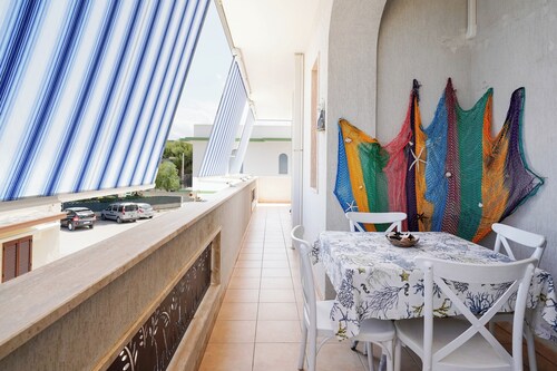 Appartamento a Torre Canne con balcone