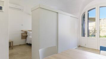 Standard Studio, 1 Bedroom (Apartment) | Living area