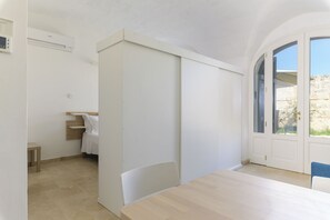 Standard Studio, 1 Bedroom (Apartment) | Living area