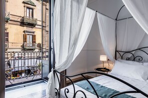 Standard Apartment, 4 Bedrooms (Apartment) | Iron/ironing board, free WiFi, bed sheets