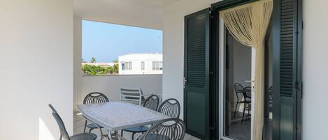 Standard Apartment, 3 Bedrooms (Apartment) | Terrace/patio