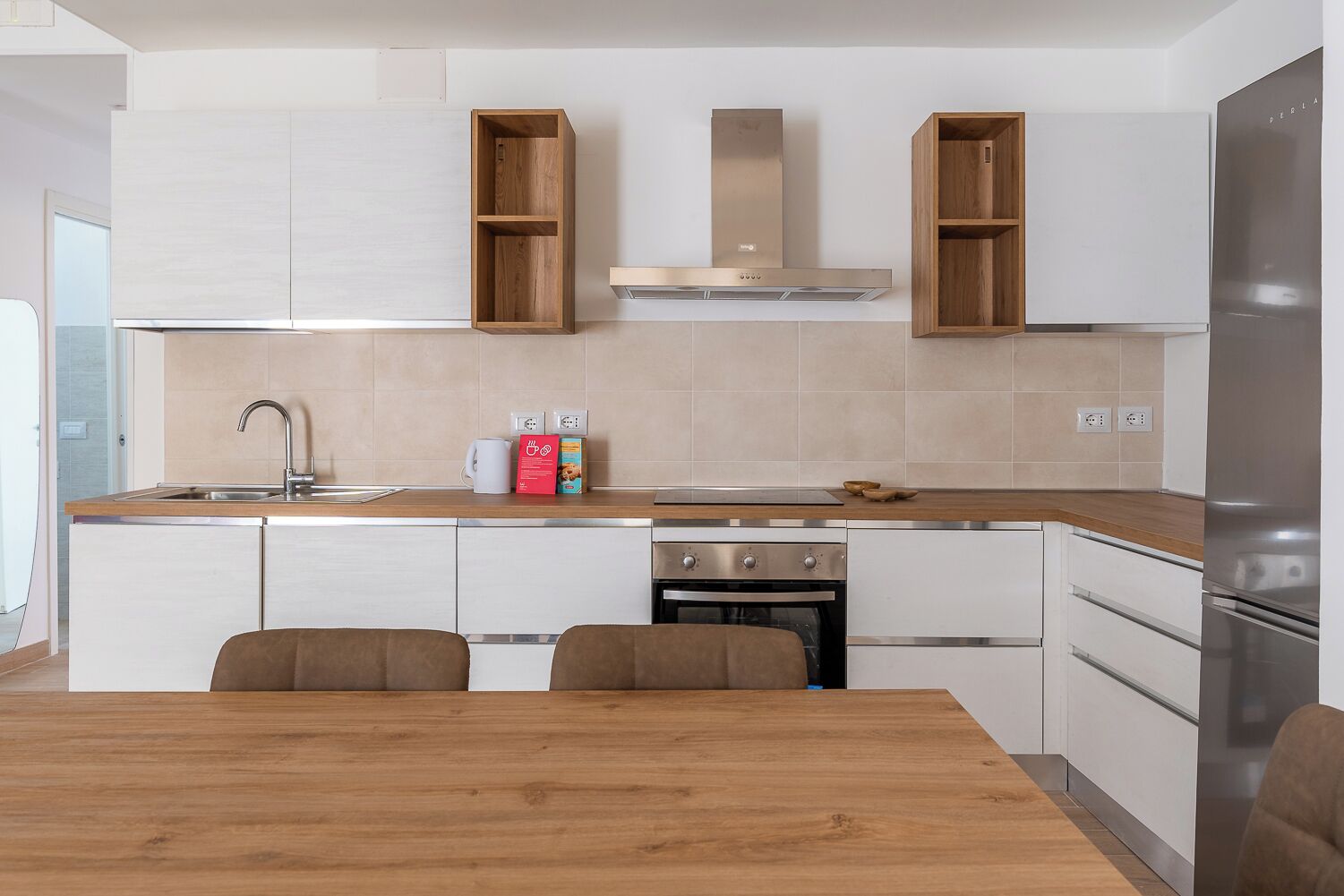 Appartement Confort, 2 chambres (Apartment) | Cuisine privée | Réfrigérateur, plaque de cuisson, machine à expresso