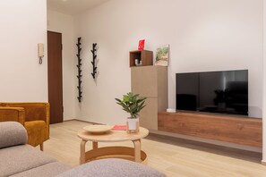 Standard Apartment, 2 Bedrooms (Apartment) | Living area