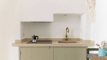 Standard House, 1 Bedroom (Apartment) | Private kitchen | Fridge, stovetop, cookware/dishes/utensils