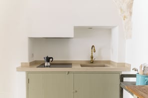 Rumah Standar, 1 kamar tidur (Apartment) | Dapur pribadi | Lemari es, kompor, dan peralatan masak/sendok-piring