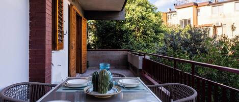 Standard-Apartment, 2 Schlafzimmer (Apartment) | Terrasse/Patio