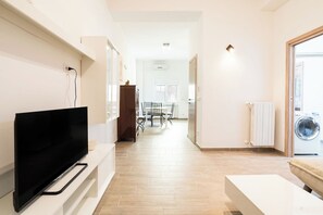 Standard Apartment, 2 Bedrooms (Apartment) | Living area