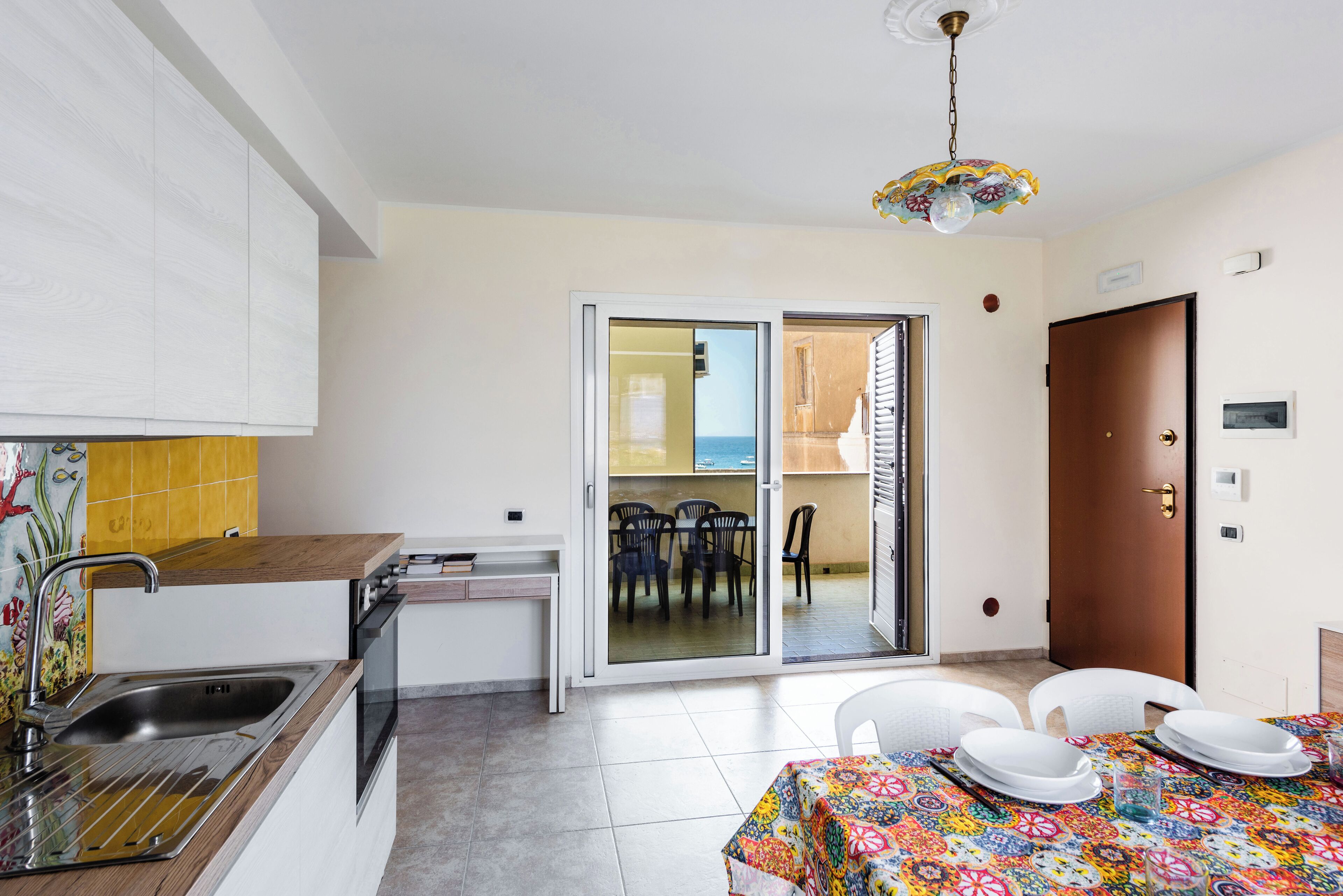 Standard Apartment, 2 Bedrooms (Apartment) | Dining room