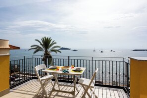 Standard House, 2 Bedrooms (Apartment) | Water view