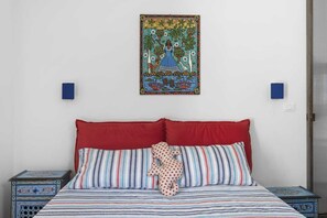 Individually furnished, iron/ironing board, free WiFi - Villa Cappero with Pool by Wonderful Italy (Noto)