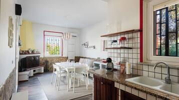 Standard-Villa, 3 Schlafzimmer (Apartment) | Eigene Küche | Espressomaschine, Kühlschrank, Mikrowelle, Ofen