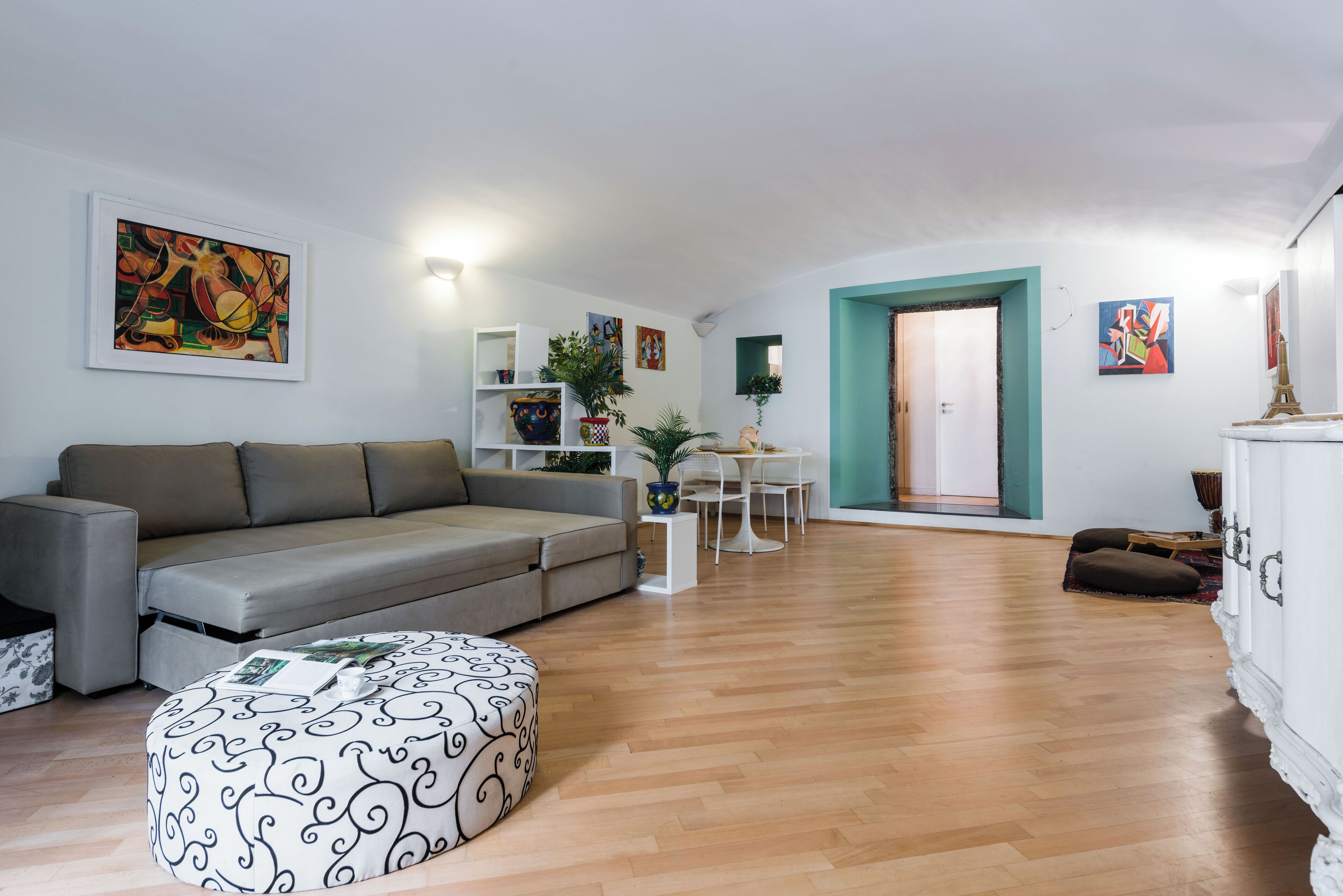 Lägenhet Standard - 1 sovrum (Apartment) | Vardagsrum | 30-tums tv med satellitkanaler