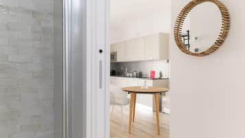 Economy Studio, 1 Bedroom (Apartment) | Living area | 30-inch TV with satellite channels