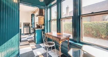 Beautiful historic manor! 5 bed 5 baths! - 10 minutes from downtown SLC