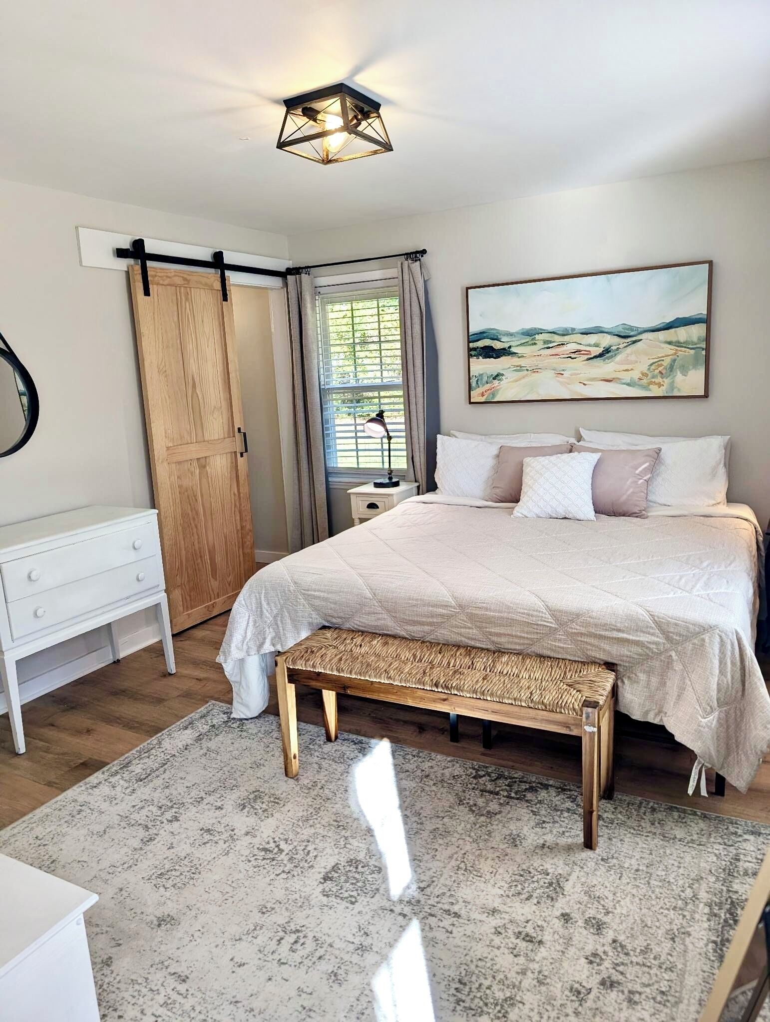 3 bedrooms, desk, free WiFi, bed sheets