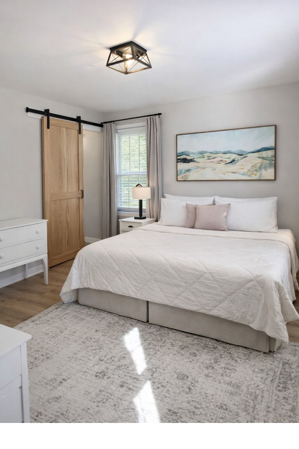 3 bedrooms, desk, free WiFi, bed sheets