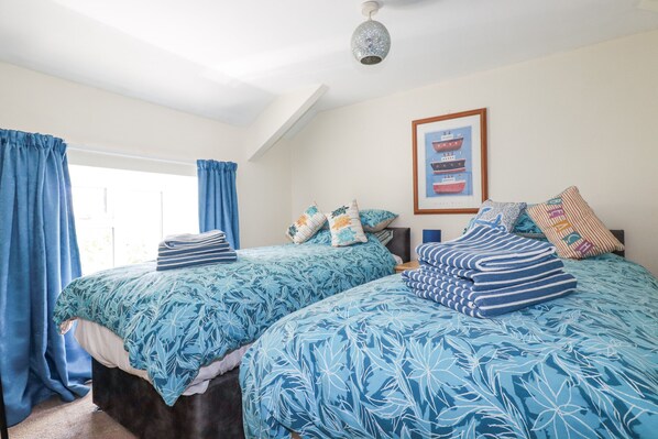 Cottage | 4 bedrooms, individually decorated, individually furnished, free WiFi - Brockstone Cottage (St Austell)