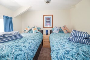 4 bedrooms, individually decorated, individually furnished, free WiFi - Brockstone Cottage (St Austell)