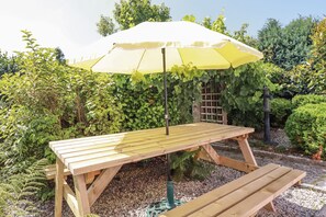 コテージ | 屋外ダイニングエリア