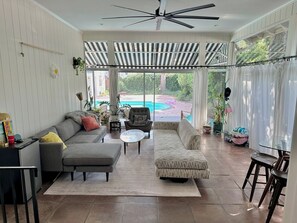 Älytelevisio, takka