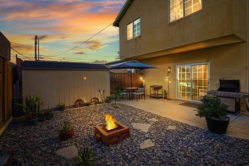 Spacious and stylish home near downtown and convention center.