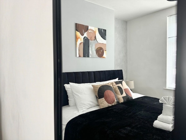 4 habitaciones, tabla de planchar con plancha y wifi gratis 