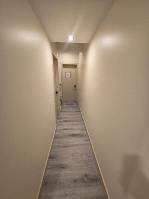 Interior - Super Cozy/Private Bachelor Pad in Serene Neighborhood (Edmonton)