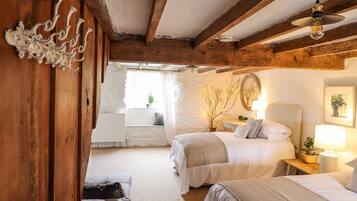 2 bedrooms, individually decorated, individually furnished, free WiFi