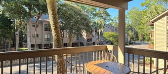 2 bedroom 8 guests villa in Palmetto Dunes.  THE Place to Be! Close to beach.