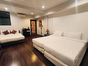 Room - Around The World Bed and Breakfast (Bangkok)