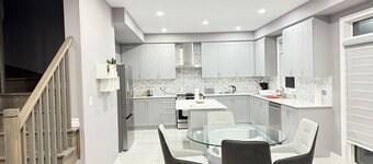 Modern 4Bdrm Home with Fireplace