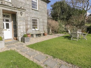Outdoor dining - Bwthyn Mawr (Harlech)