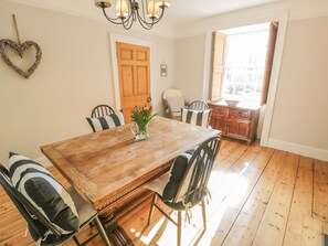 Dining - Bwthyn Mawr (Harlech)