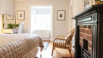 2 bedrooms, individually decorated, individually furnished, free WiFi