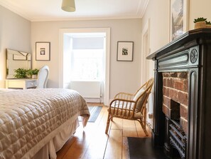 2 室のベッドルーム、客室ごとに異なる装飾、客室ごとに異なるインテリア、WiFi (無料)